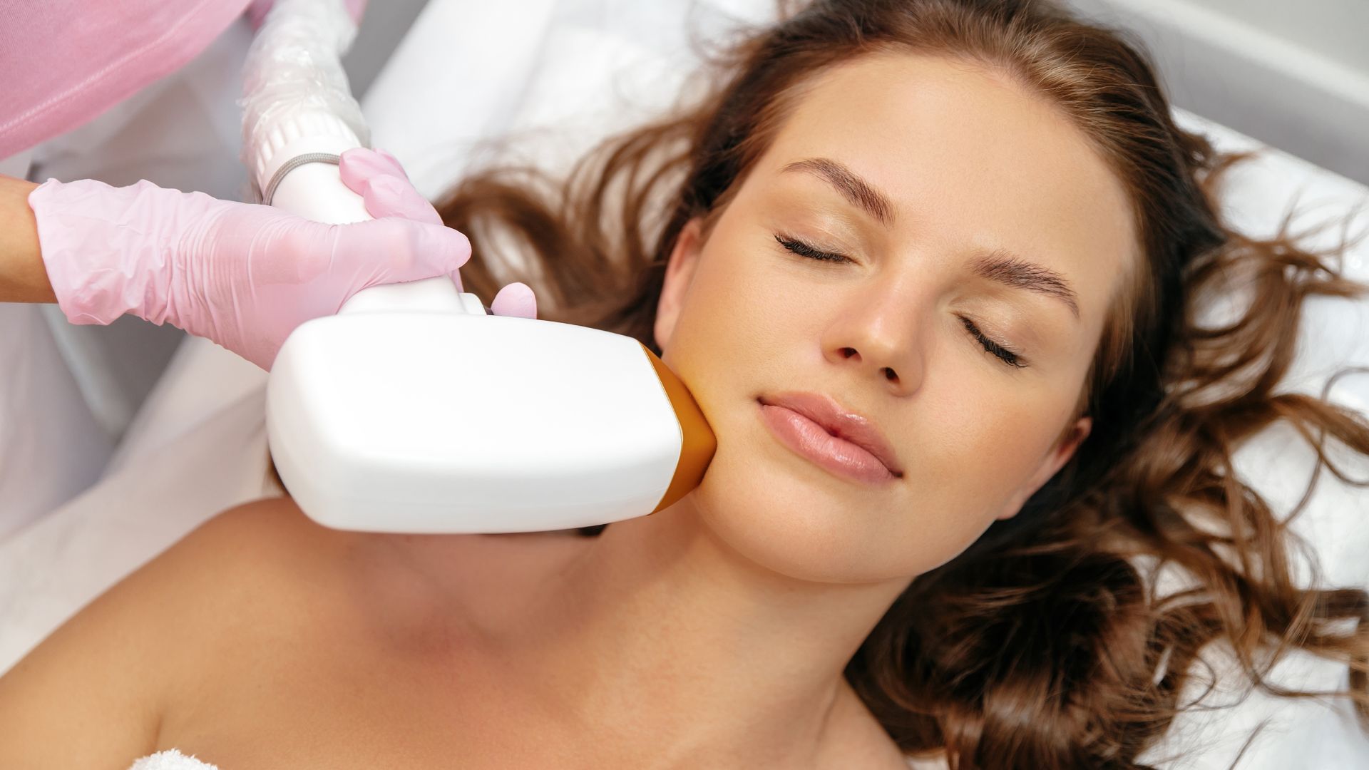 The Complete Guide to Laser Hair Removal: Benefits, Procedure, Cost, Side Effects & Aftercare